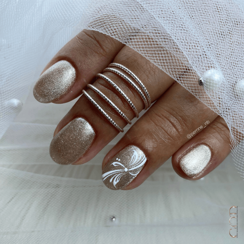 Pose ovale avec le My Color Golden Hour