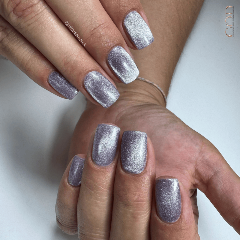 Pose carrée avec le My Color Moon Kiss