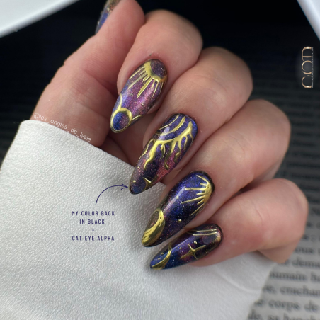 Pose en amande avec le My Color Cat Eye Alpha