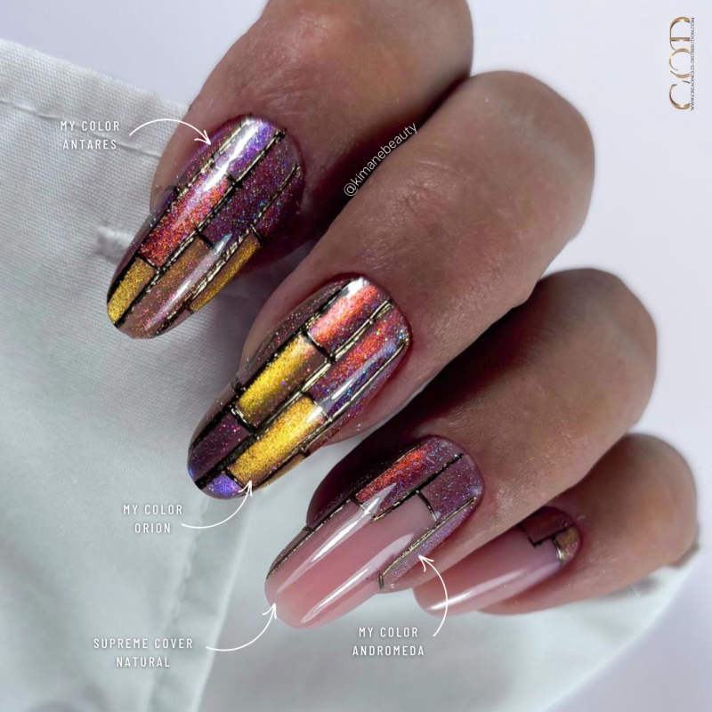 Pose en amande avec les Cat Eye de la collection Galaxy