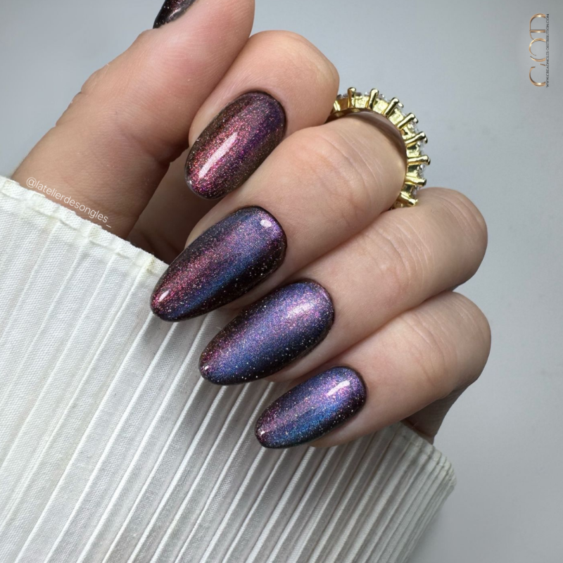 Pose en amande avec le My Color Cat Eye Antares