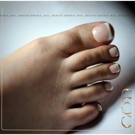 French sur les pieds fait avec le Rubber Base Nude