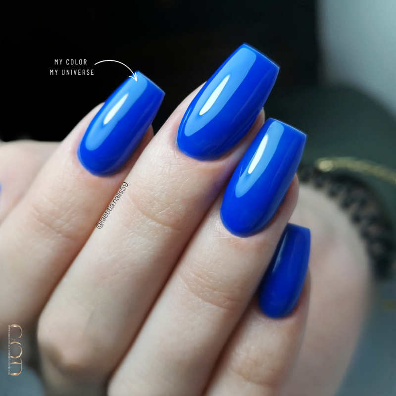 Pose d'ongle carré avec le vsp My Universe