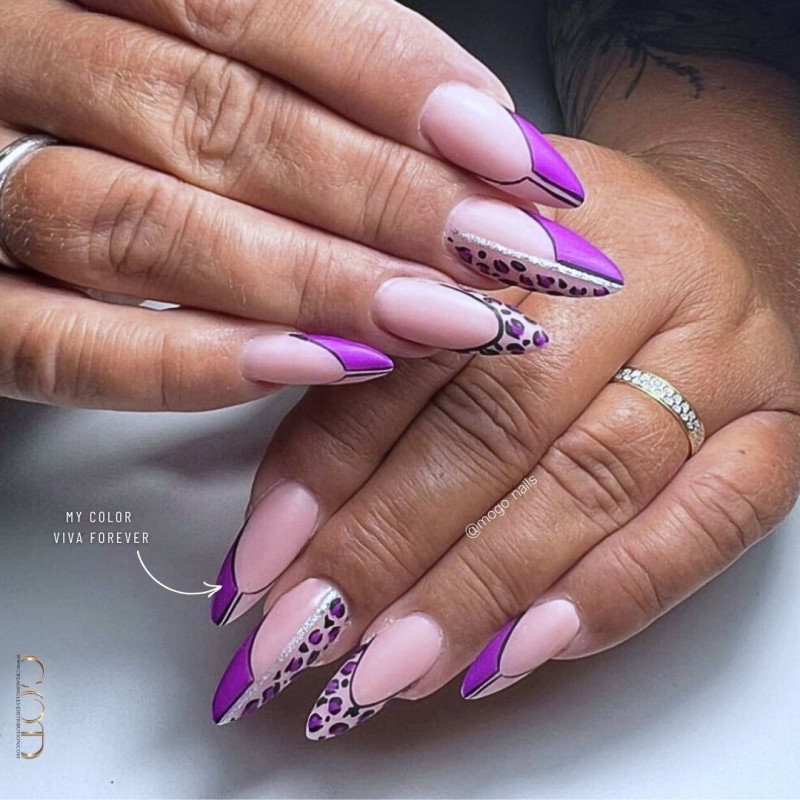 Pose d'ongle amande et nail art avec le vsp My Viva Forever