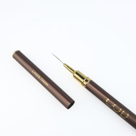 Zoom sur la pointe du Pinceau liner 15mm