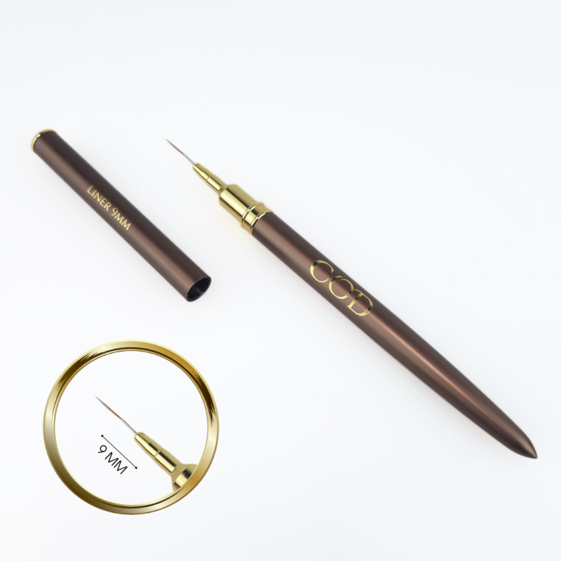Pinceau liner 9mm entier + zoom sur pointe