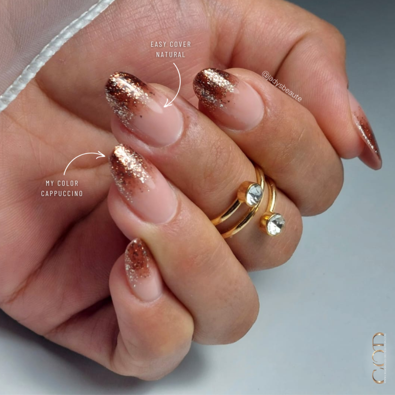 Pose en amandes avec le My Color Cappuccino et le Easy Cover Natural