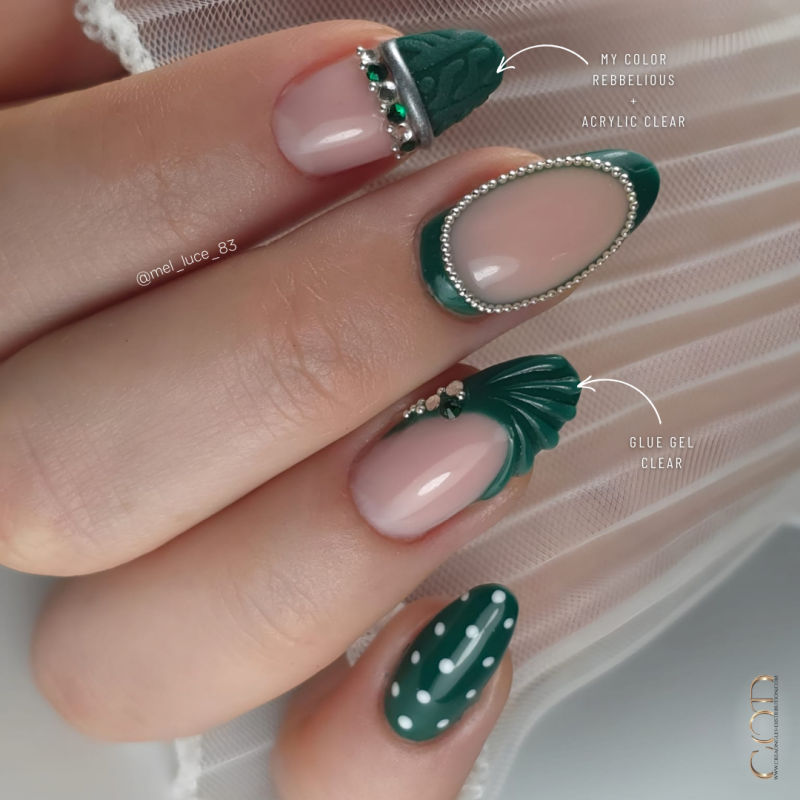 Pose en amandes avec la Glue Gel et le My Color Rebellious