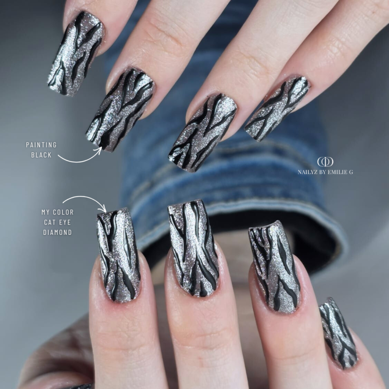 Pose carrée avec le My Color Cat Eye Diamond