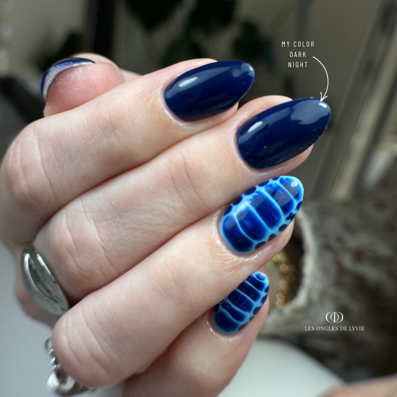 Pose en amandes avec le My Color Dark Night