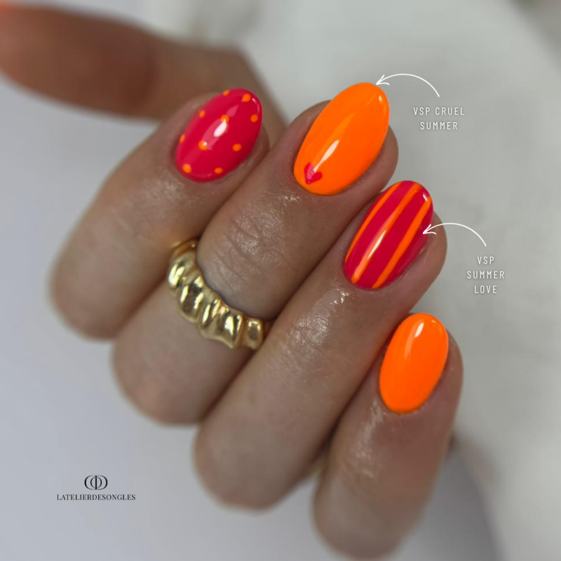 Pose en amandes avec le vernis semi permanent Cruel Summer orange néon
