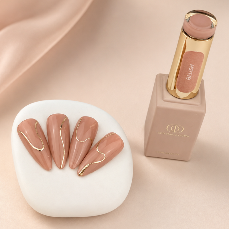 Capsules réalisées avec le vernis semi-permanent Blush, beige rosé