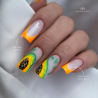 Pose d'ongles avec le vernis semi permanent Cruel Summer, néon orange
