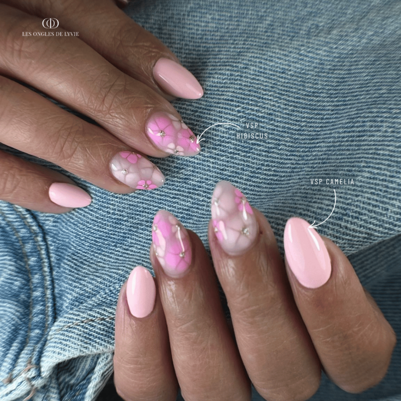 Pose d'ongles avec le vernis semi permanent Camelia et Hibiscus