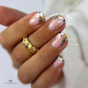 Pose d'ongles avec nail art avec le vernis semi permanent Young, vert kaki clair