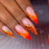 Pose d'ongles stiletto avec le vernis semi permanent Rock Your Body, orange mandarine néon