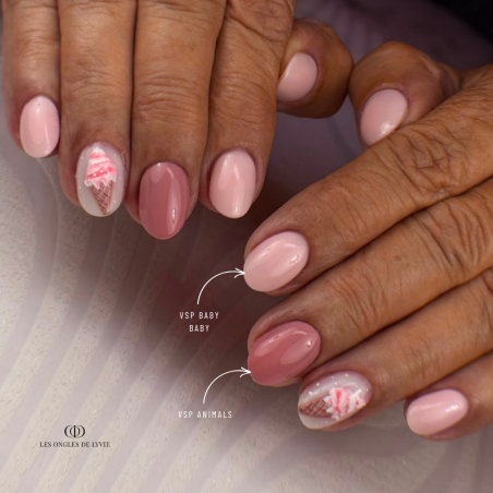 Pose d'ongles ovale avec le vernis semi permanent Animals, nude rose
