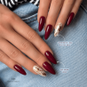 Pose en amandes avec le vernis semi permanent Dream Lover rouge cerise