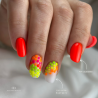 Pose d'ongles en amandes avec le vernis semi permanent Colifornia, néon corail orangé