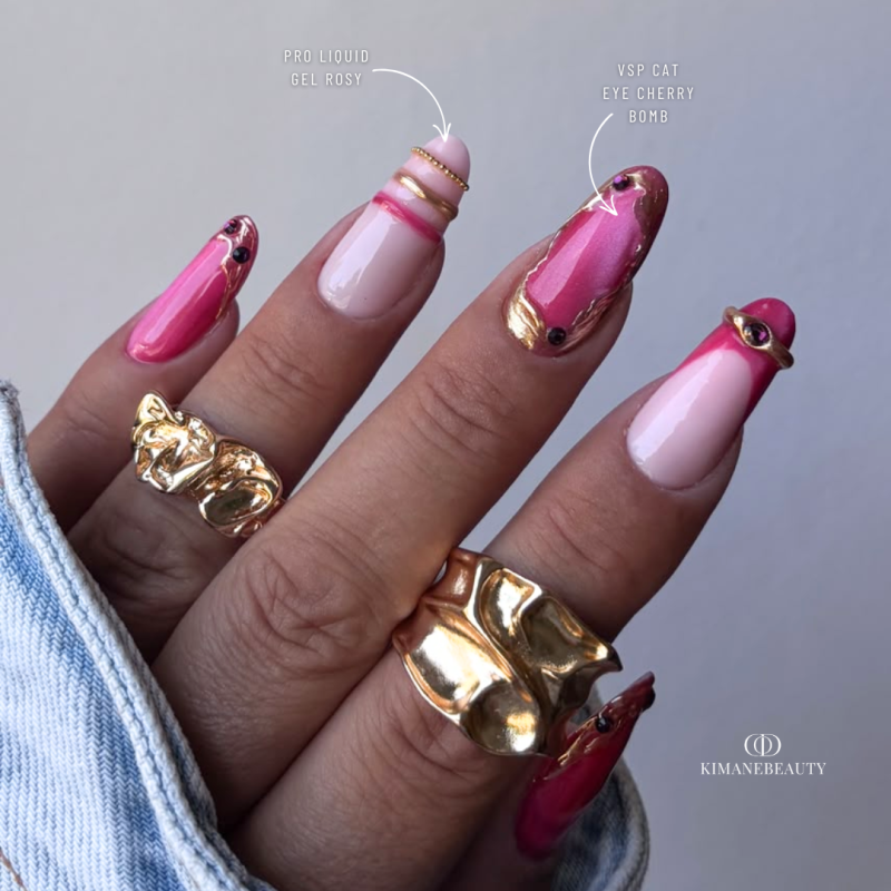 Pose d'ongles en amandes avec le vernis semi permanent Cat Eye Cherry Bomb, rouge rosé