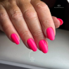 Pose en amande avec le vernis semi permanent Summer Vibe, rose néon