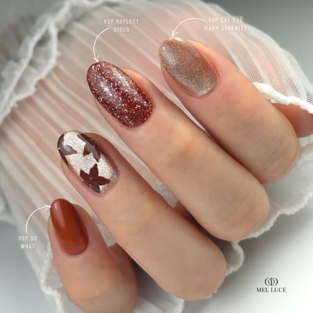 Pose en amandes avec le My Color Reflect Disco, marron doré reflective