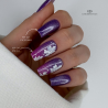 Pose d'ongles carrée avec le vernis semi permanent Cat Eye Fly, fuchsia intense