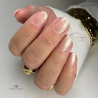 Pose ovale avec le vernis semi permanent Sunset Light, pastel orange irisé