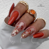 Pose en amandes avec le vernis semi permanent So What, orange brique