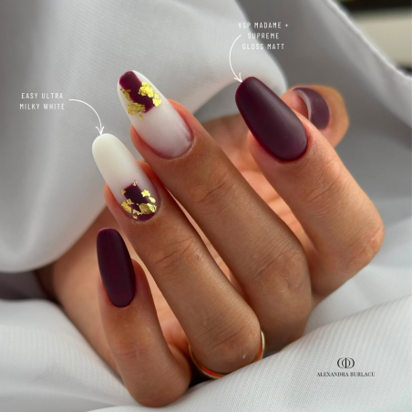 Pose en amandes avec le vernis semi permanent Madame, bordeaux violine foncé